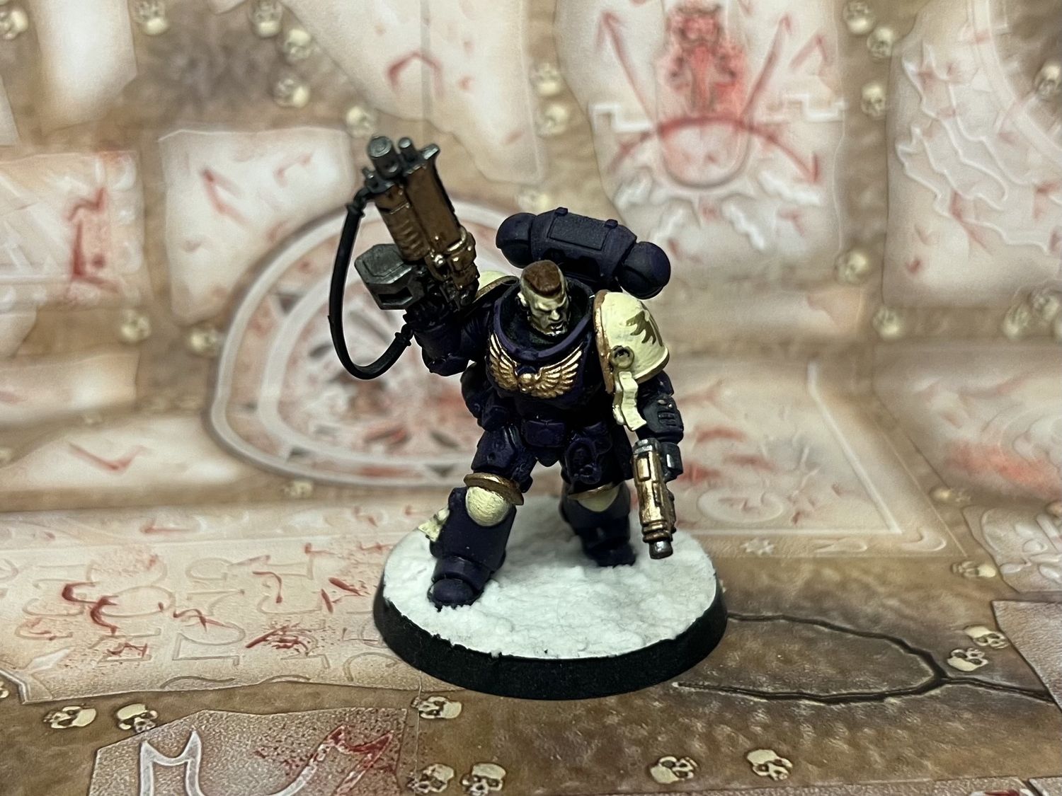 Primaris Lieutenant with Bolter, Name: Lieutenant (purple)