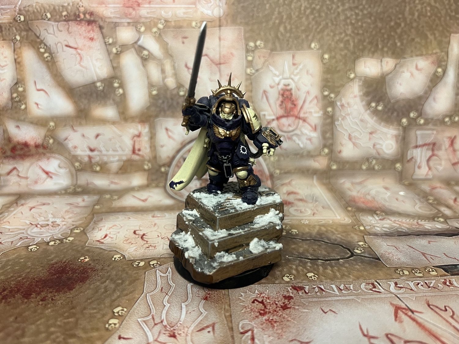 Space Marines: Primaris Captain in Gravis Armour, Name: Captain (Purple)