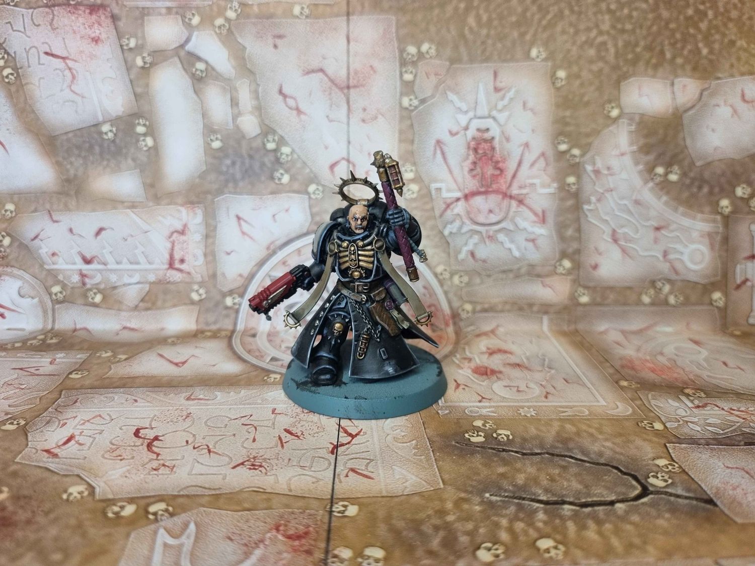 Black Templars - Primaris Chaplain, Name: Helmed