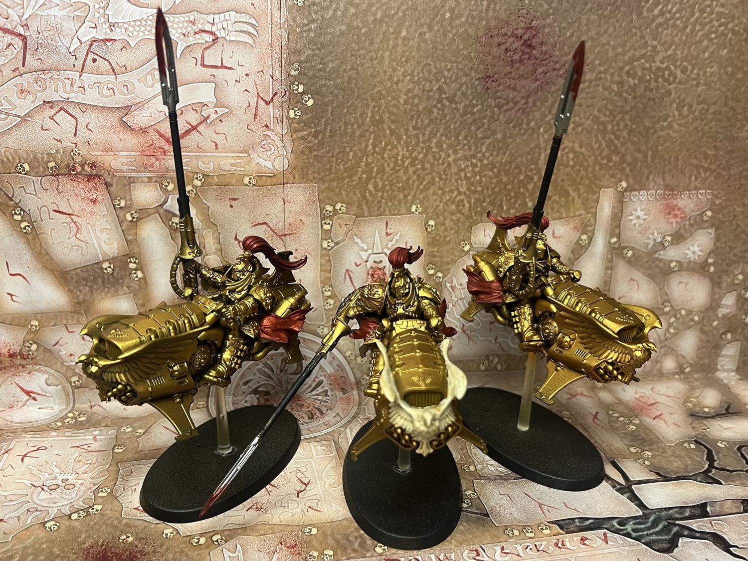 Adeptus Custodes: Vertus Praetors (x3), Name: Primed