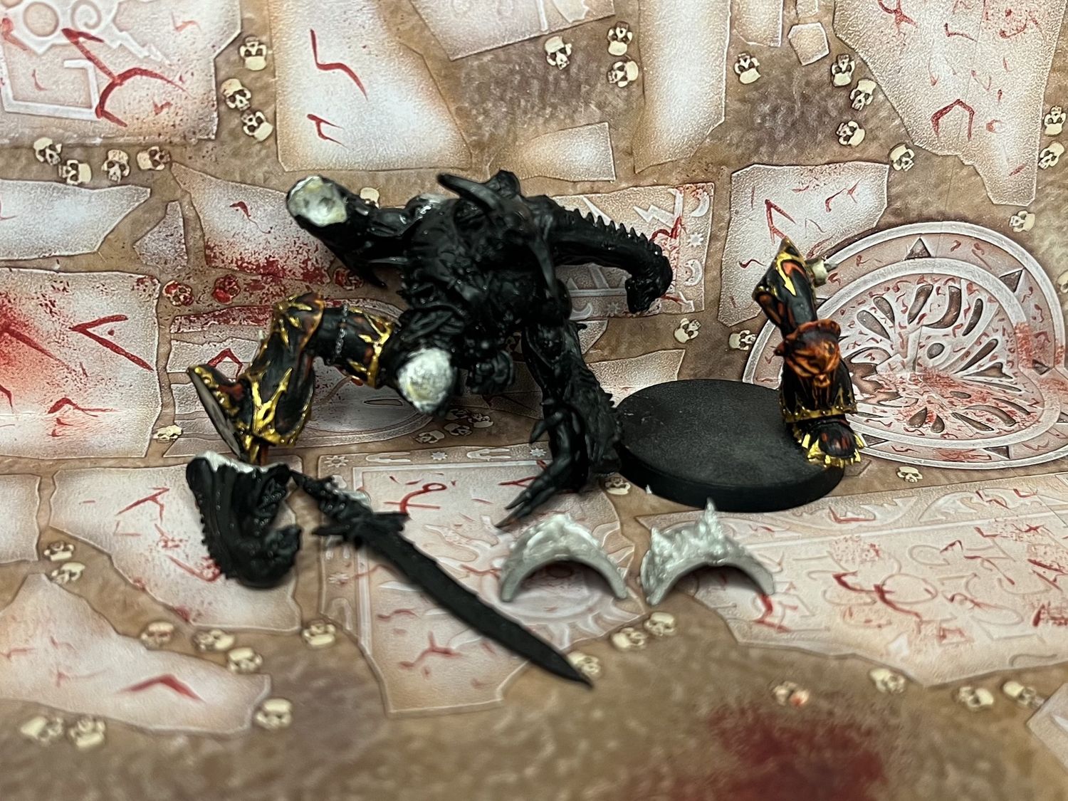 Chaos Space Marines: Daemon Prince (Metal)