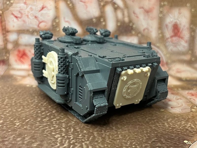 Horus Heresy: Deimos Rhino