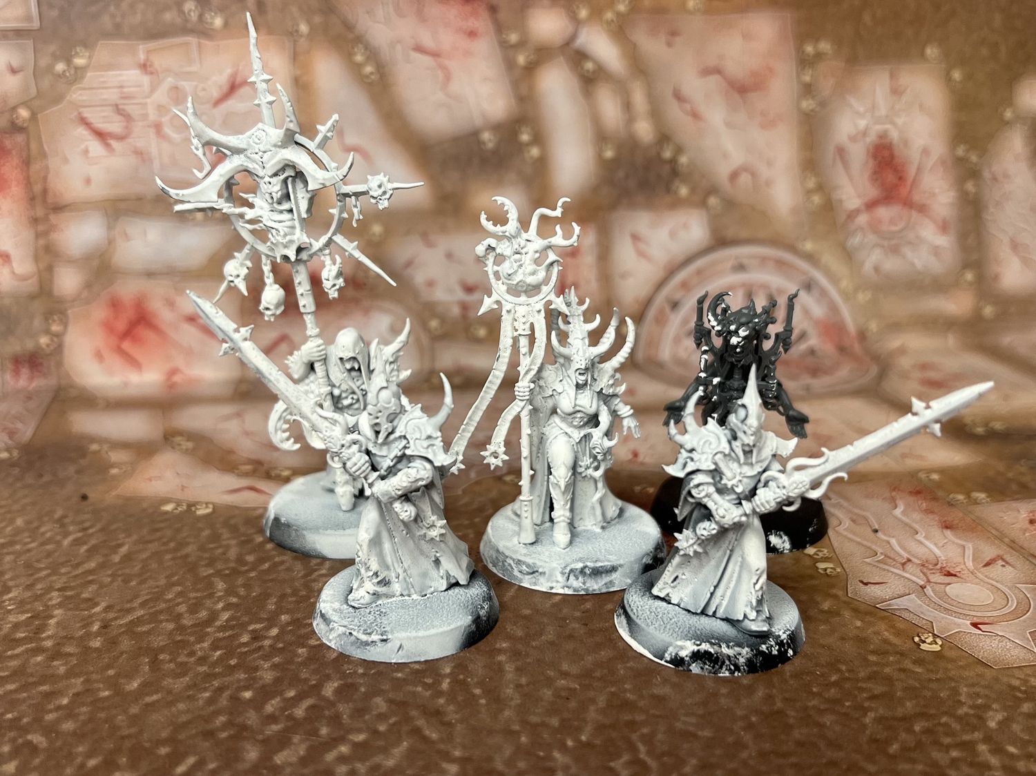 Chaos Space Marines: Dark Commune (Primed)