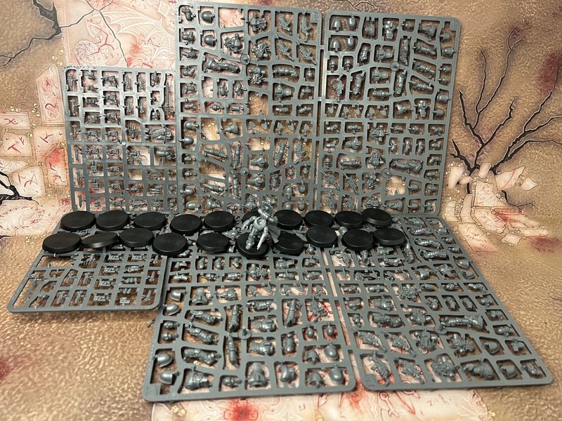 Horus Heresy: MkII Tactical Marines (x20, Partially Built)