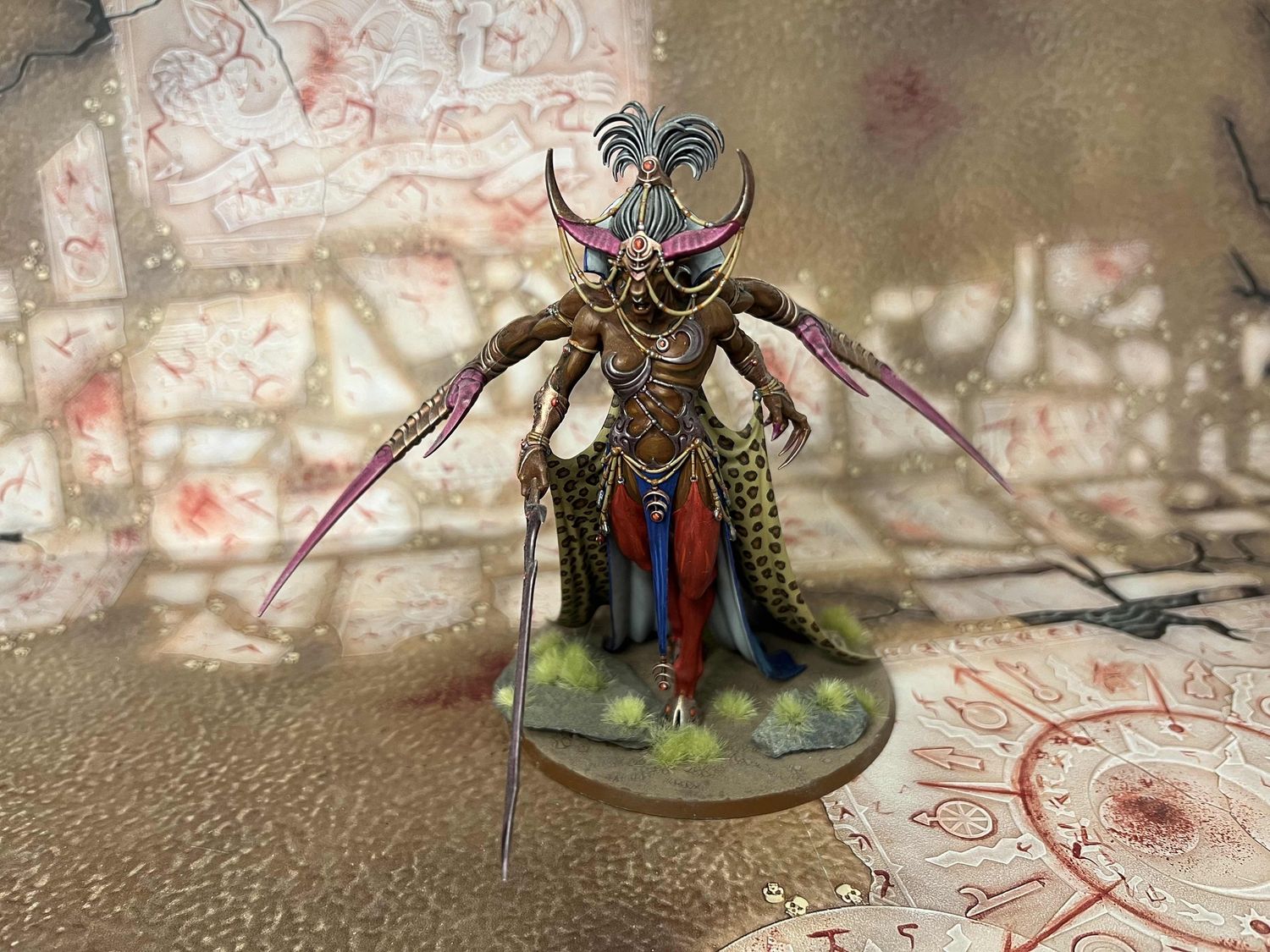 Hedonites of Slaanesh: Keeper of Secrets (Painted)