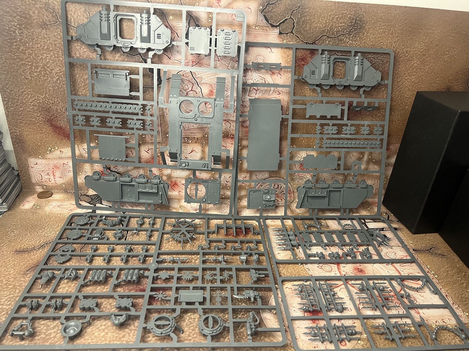 Chaos Space Marines: Chaos Rhino, Name: Sprue