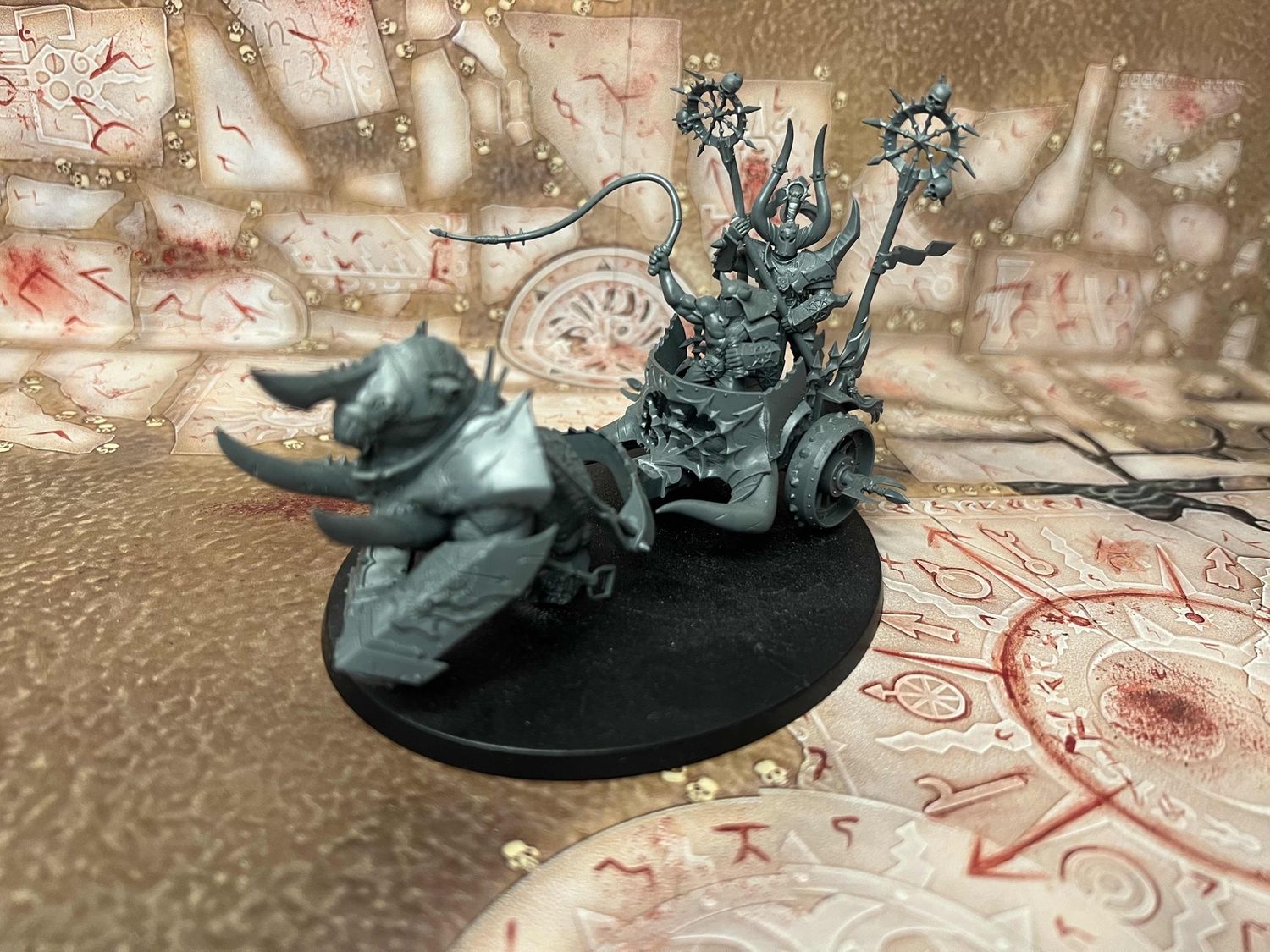Slaves to Darkness: Chaos Chariot