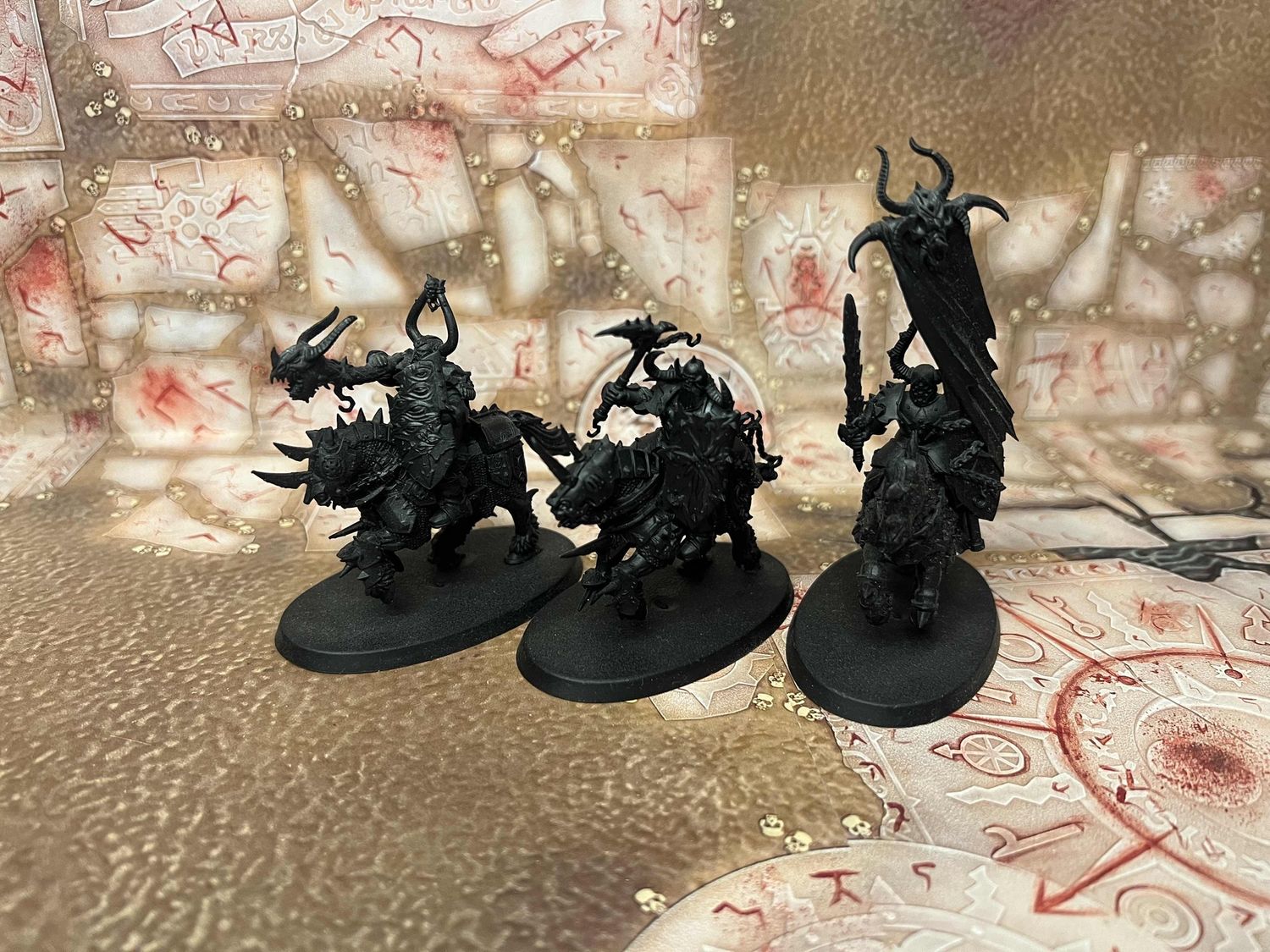 Slaves to Darkness: Chaos Knights (Old World Sculpts)