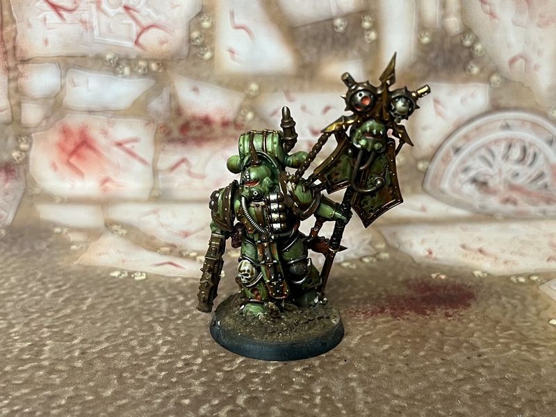Death Guard - Plague Marine Icon Bearer