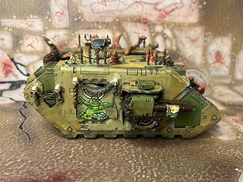 Death Guard: Chaos Land Raider