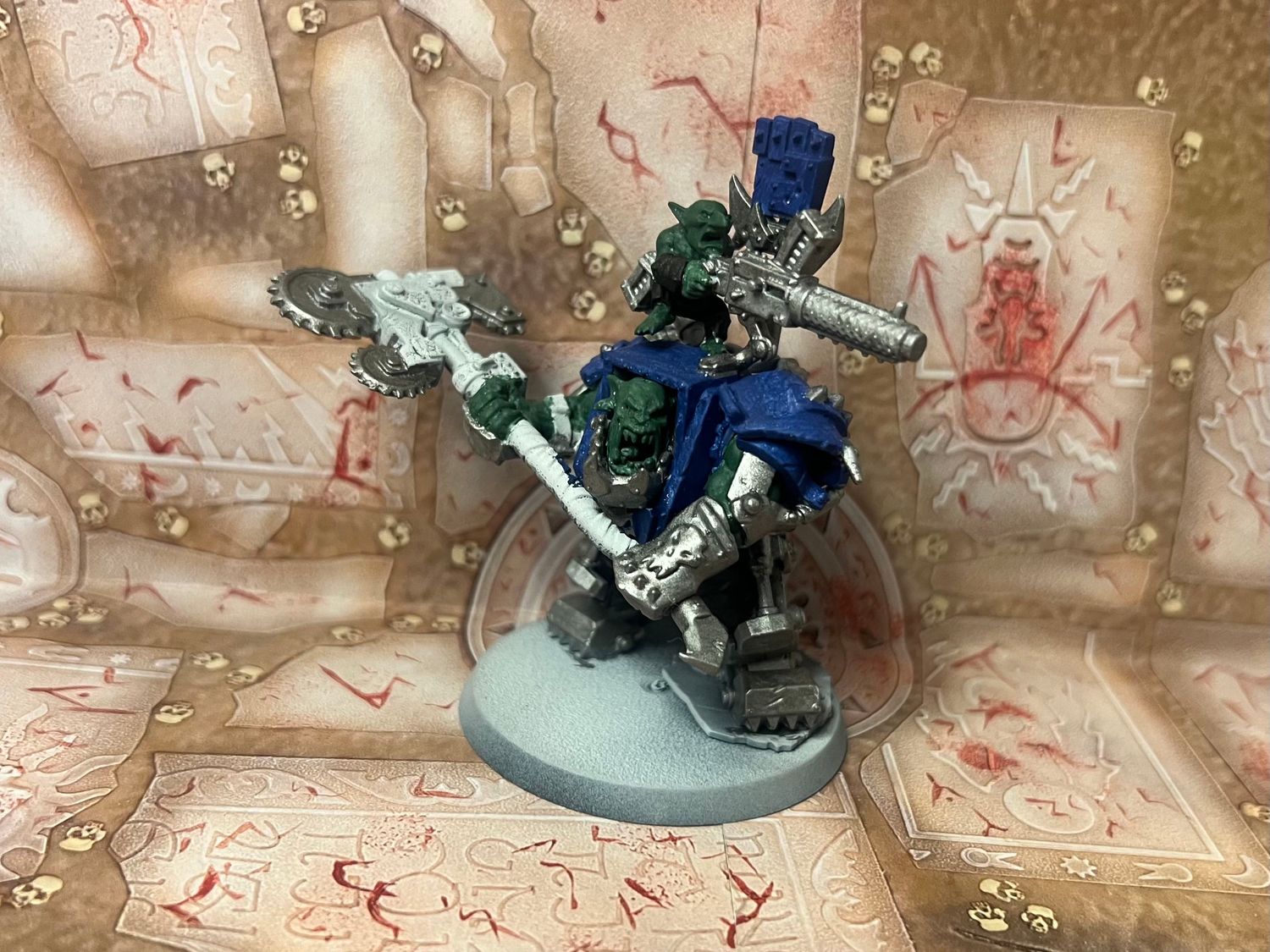 Orks - Warboss in Mega Armour