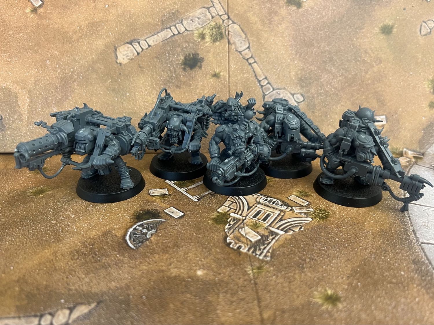 Orks: x2 Lootas, x2 Burnas and Mek