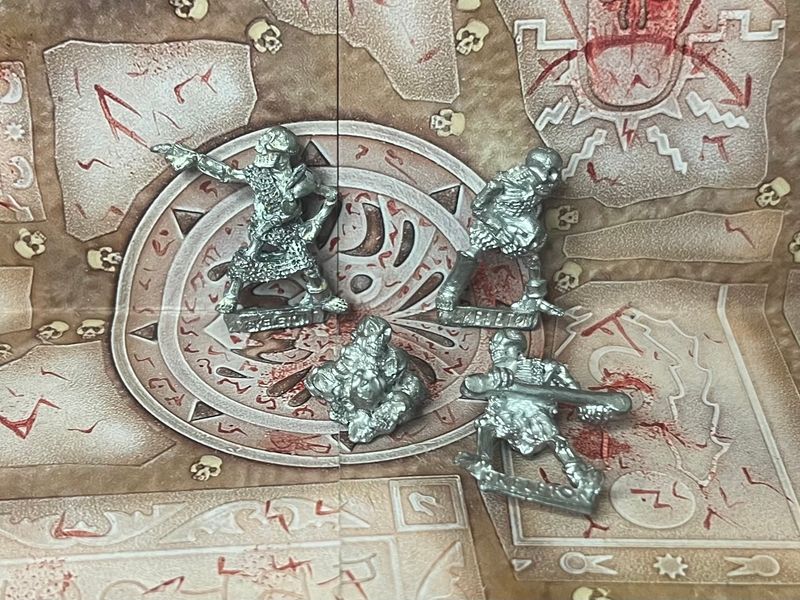 Warhammer Fantasy: Skeleton Catapult Crew (metal)