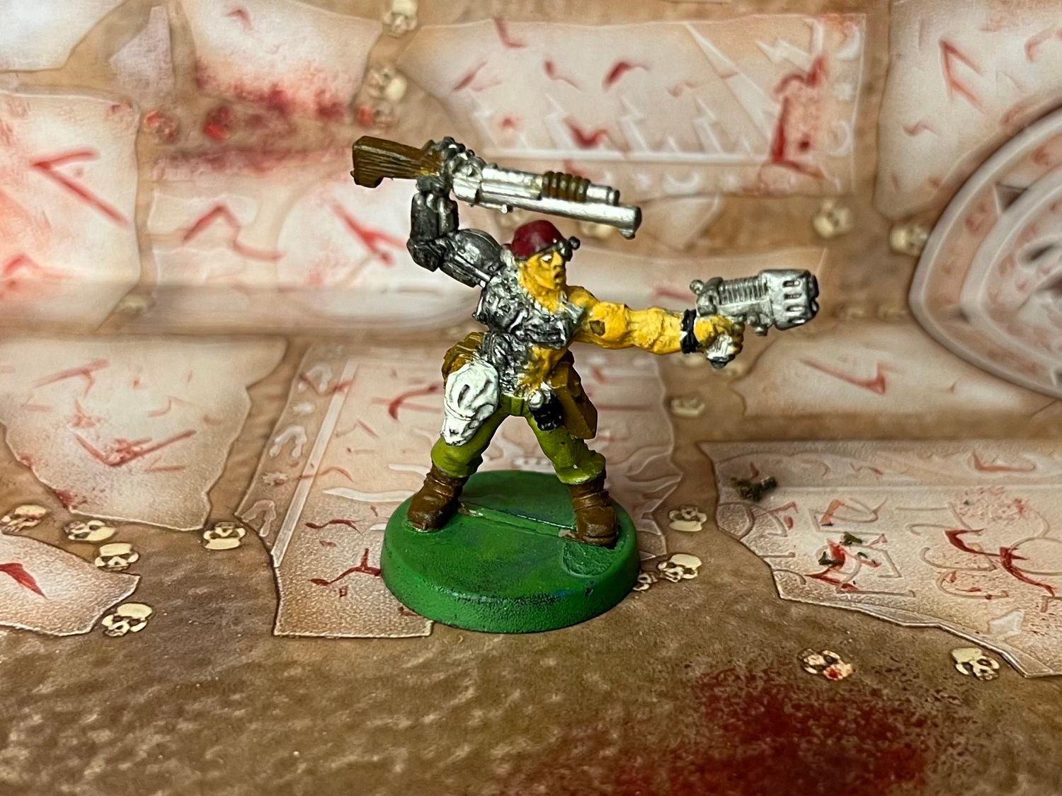 Astra Militarum: Iron Hand Strachan (Metal, 2000)