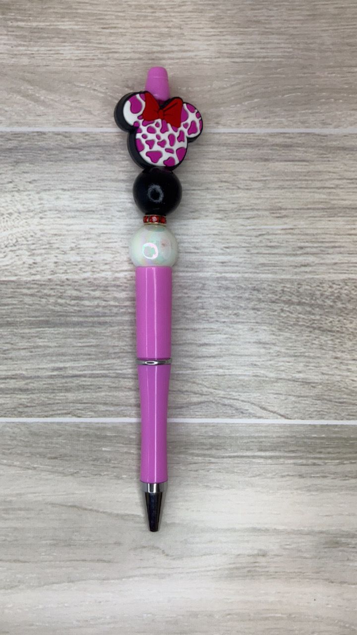 Pink pen with Mouse with Bow focal