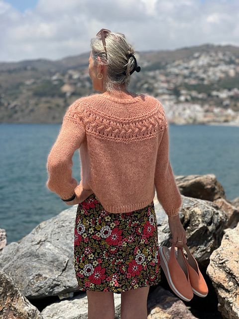 Sweater Knitting - Wilfreda