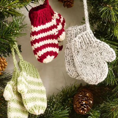 Learn to Make small Mitten Ornaments with Donna: 2 Weeks