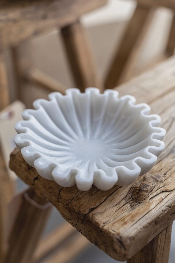 Marble Scalloped Bowl Small
