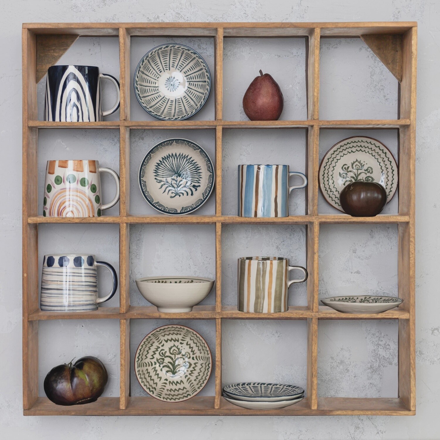 16 Compartments Shelf