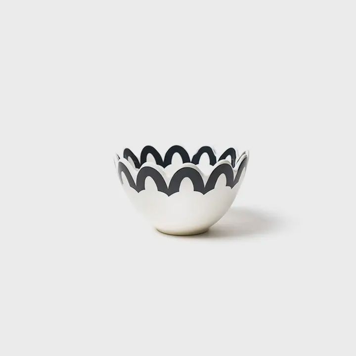 Black  Trim Scallop Small Bowl