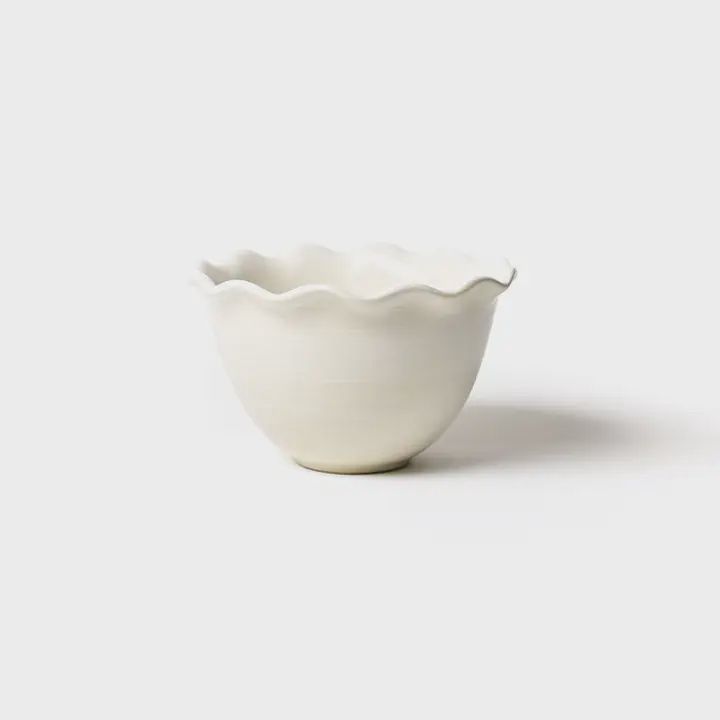 White 6in Ruffle Bowl