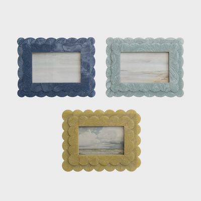 Color Scalloped Photo Frame