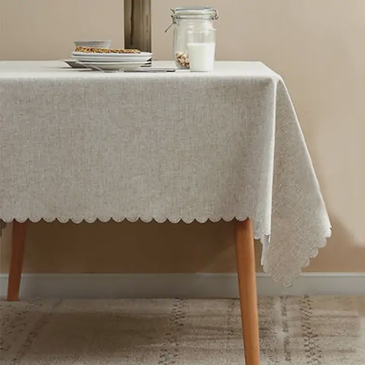 Natural Scalloped Border Wrinkle-Free Tablecloth