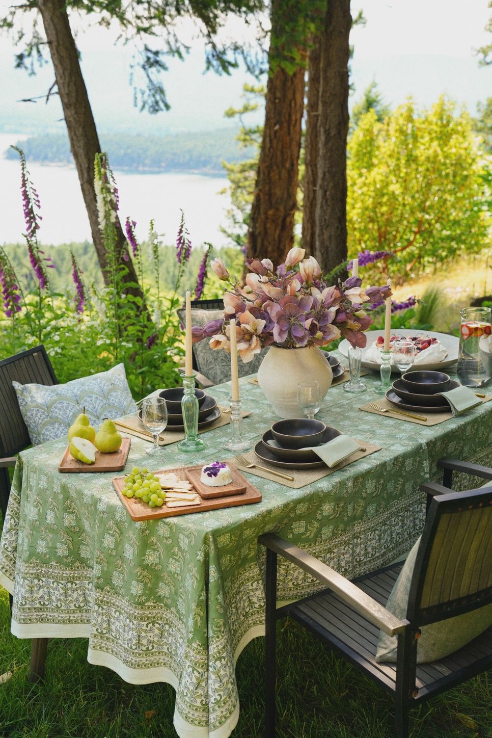 Rowe Dinner Plate, Espresso