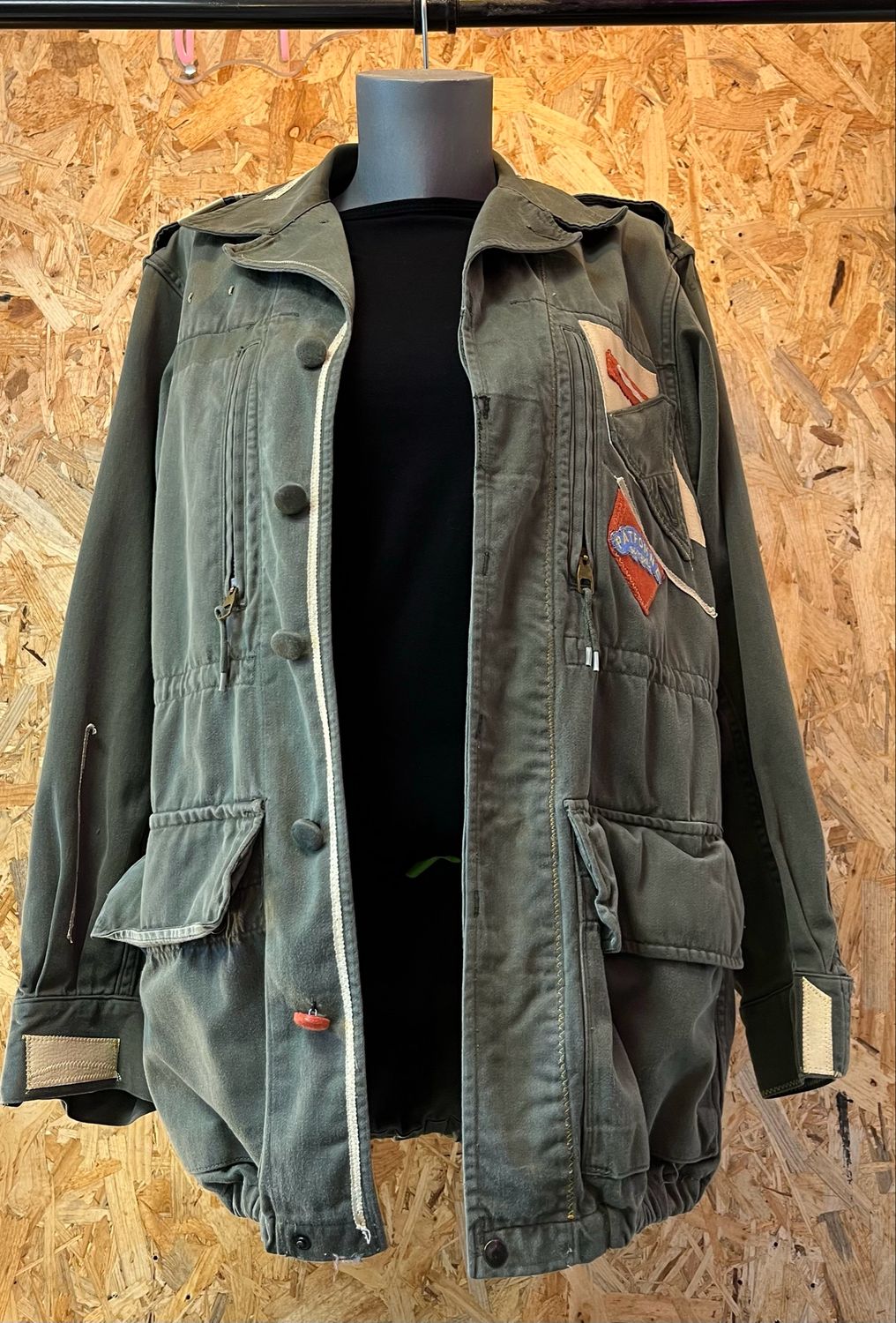 Veste kaki customisée