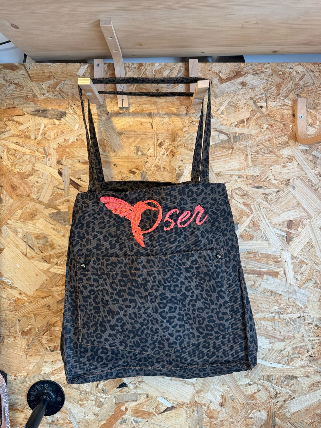 Sac “OSER” – Léopard &amp; audace colorée
