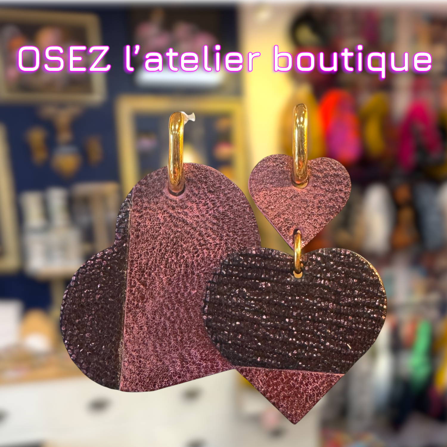 Boucles asymétriques en cuir coeurs grenats