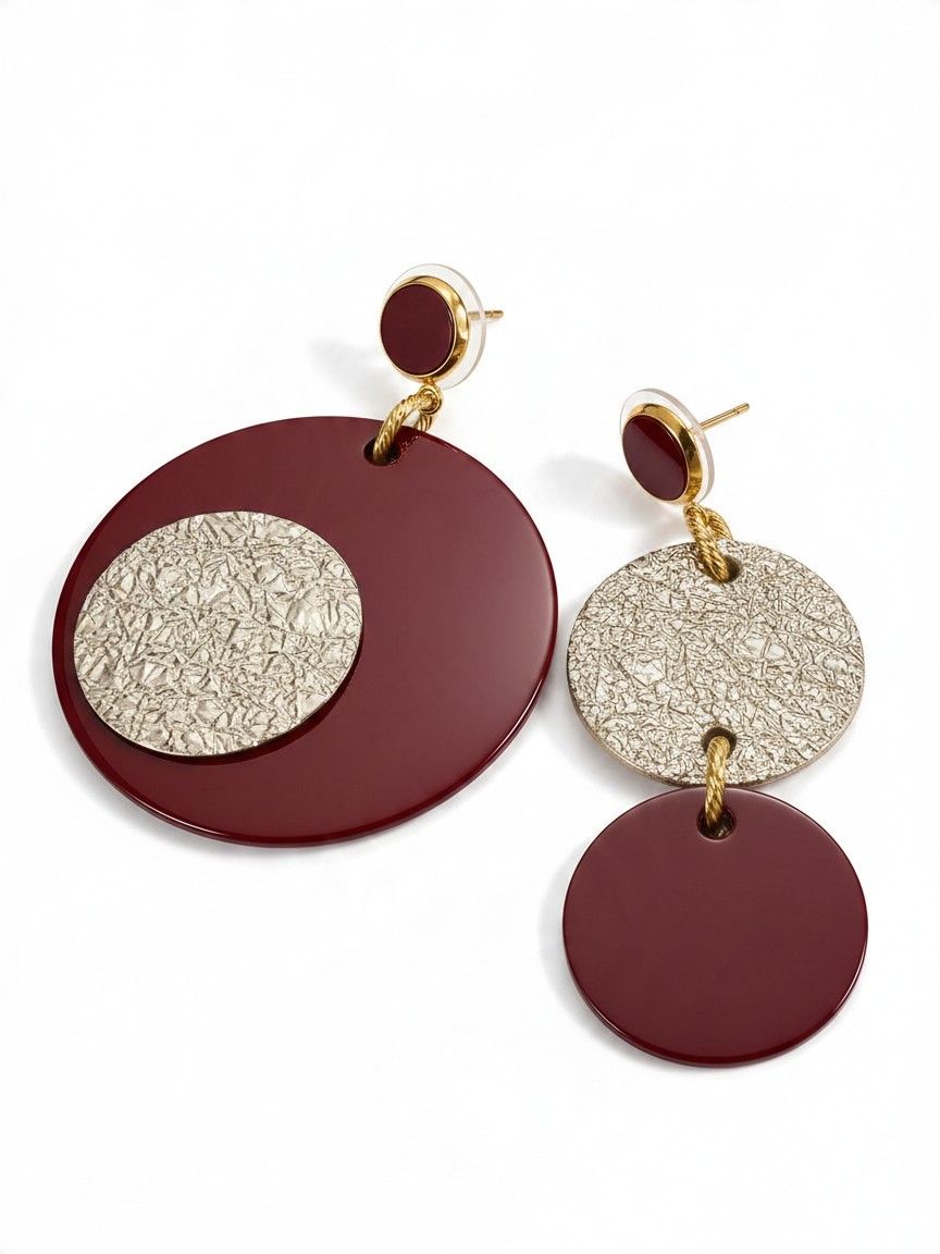 Boucles asymétriques en cuir grenats et dorées