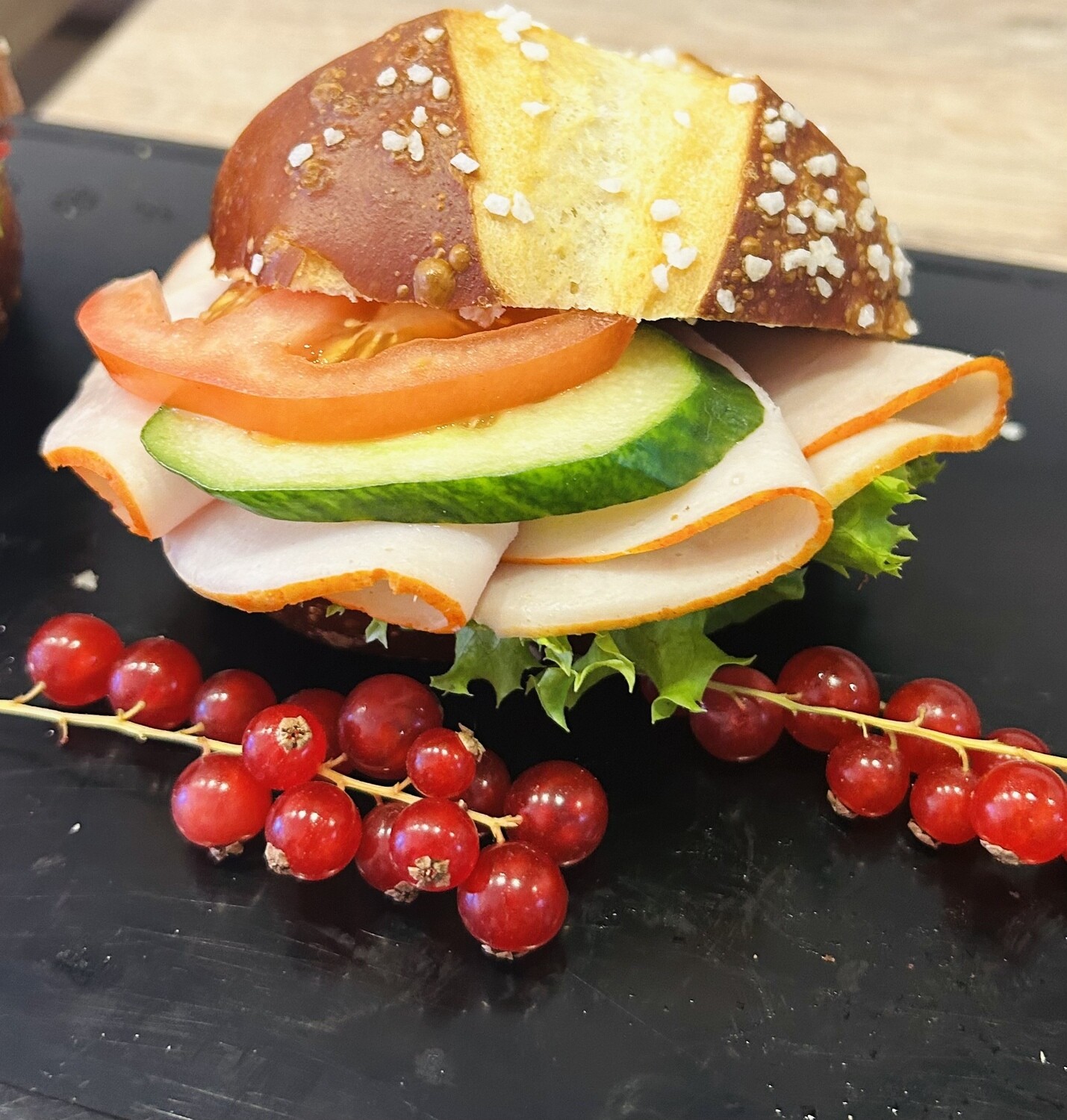 Belegte Brötchen mit Pute