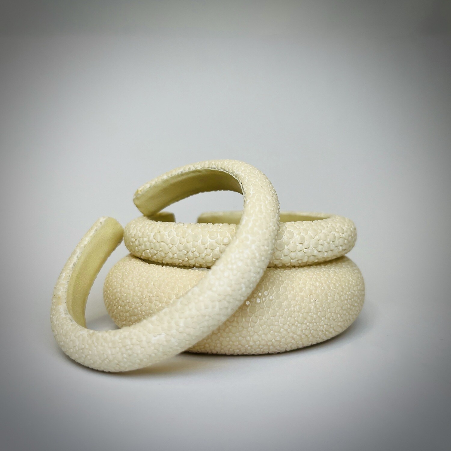 Orential Arts   SRFC  10mm braclet WH