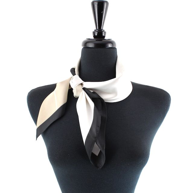 Pretty Persuasions Amour-Beige (Square)