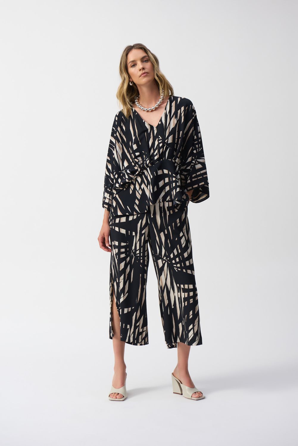 Joseph Ribkoff Woven Tropical Print Culotte Pants