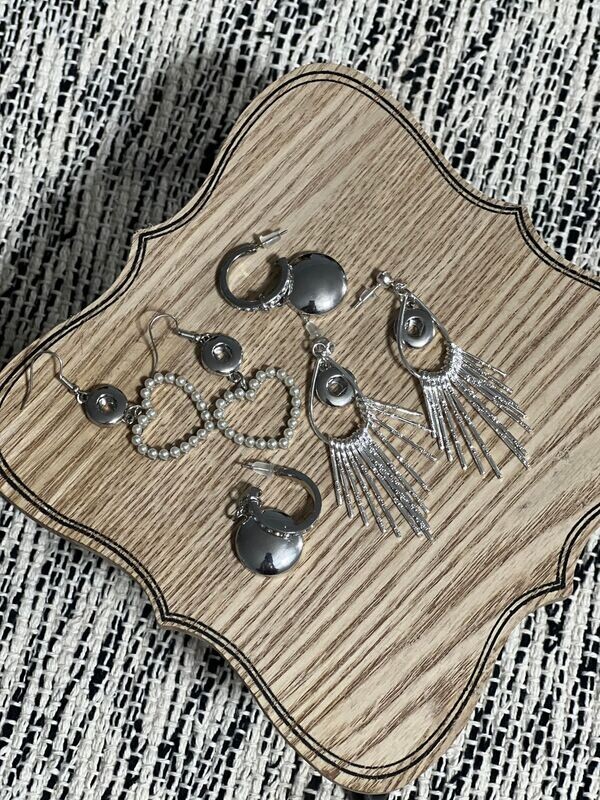 Snap Earrings w/ 4 Snaps