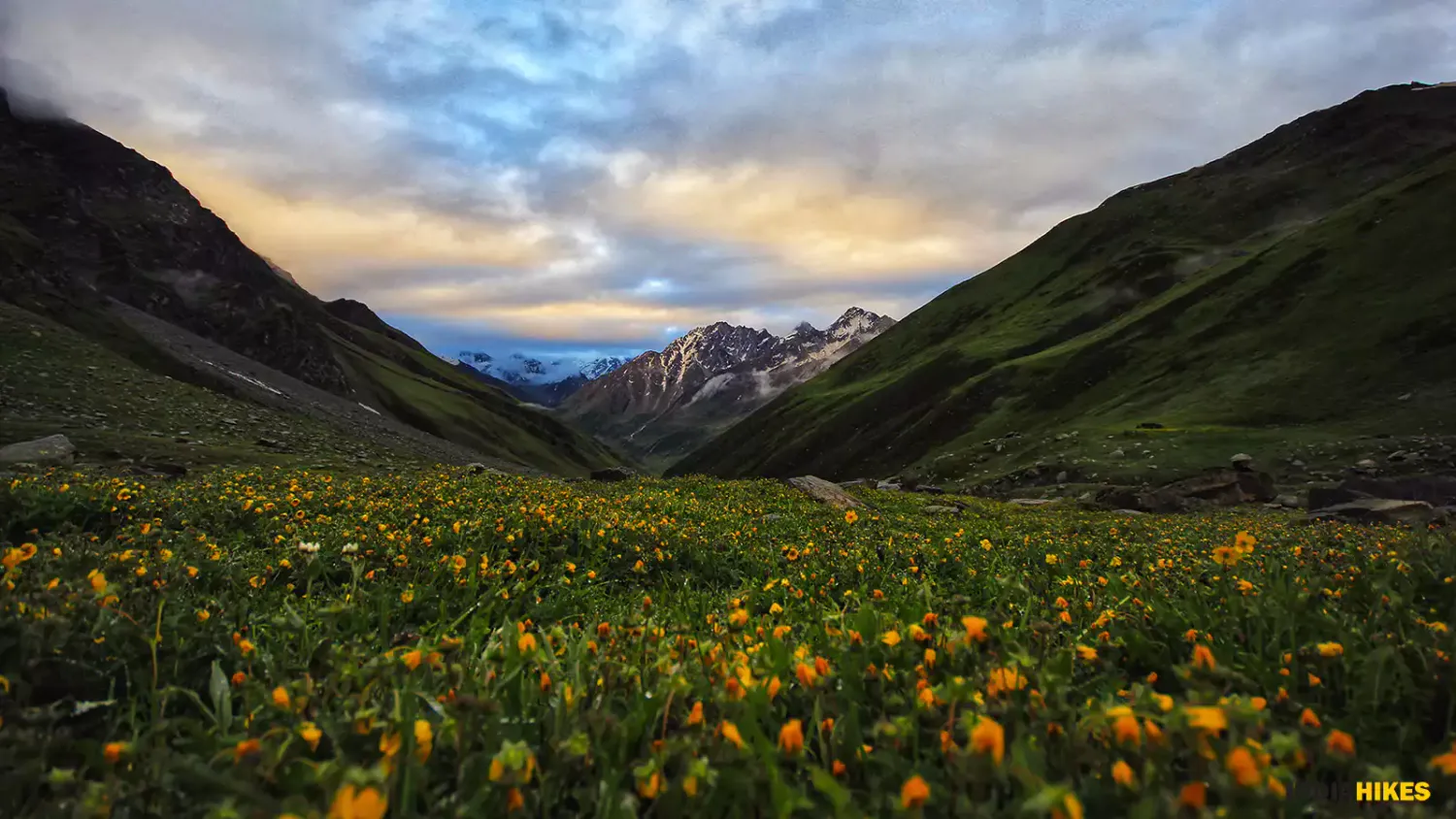 Pin Bhaba Pass Trek  2 Worlds 1 Trek