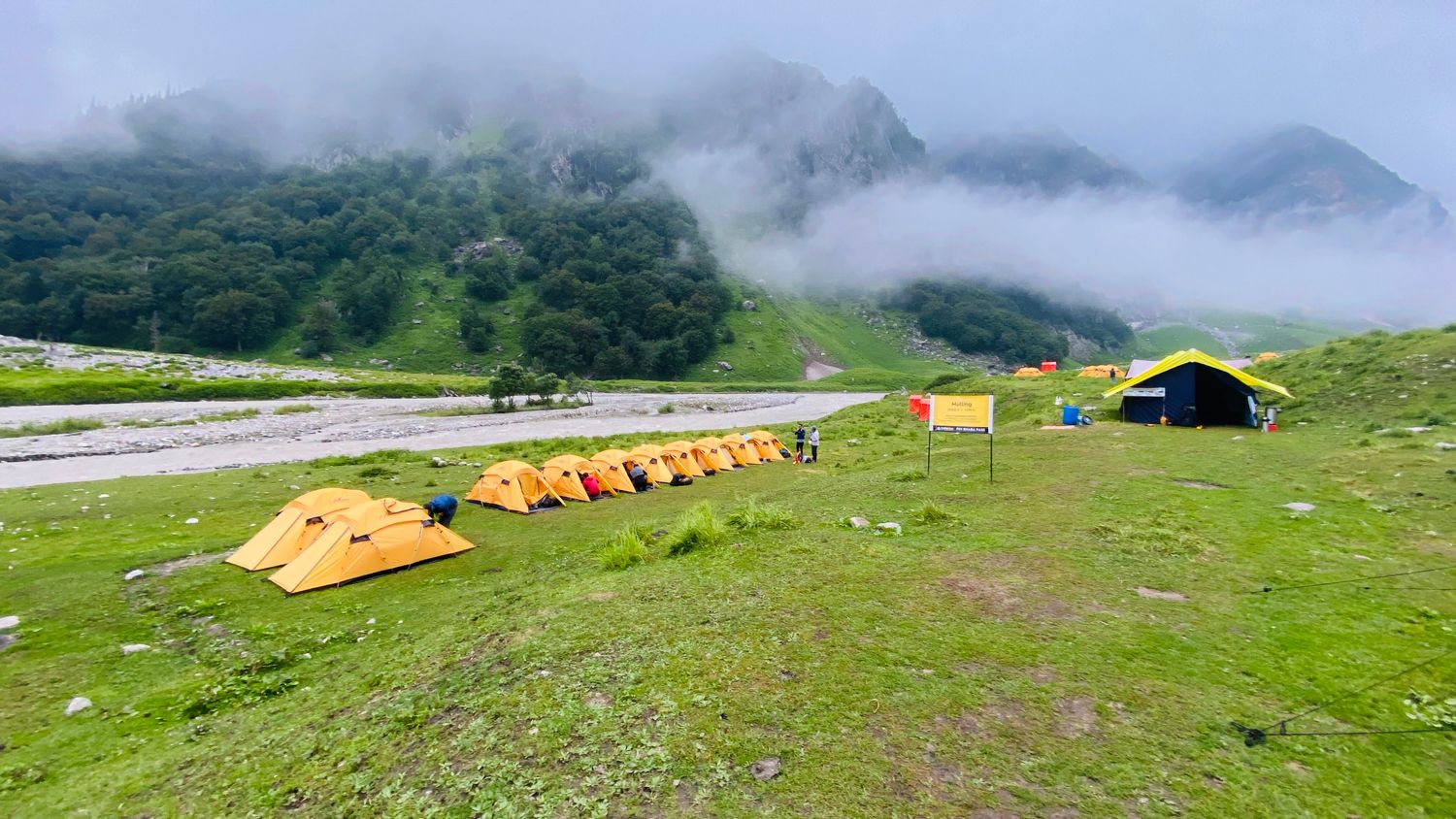 Pin Bhaba Pass Trek  2 Worlds 1 Trek