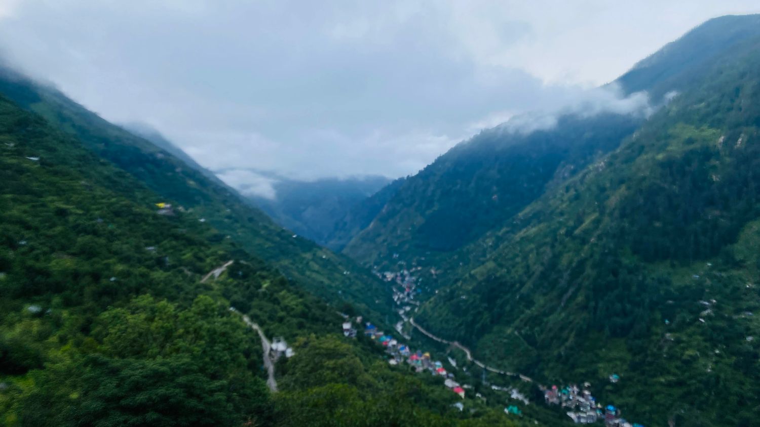 Pin Bhaba Pass Trek  2 Worlds 1 Trek