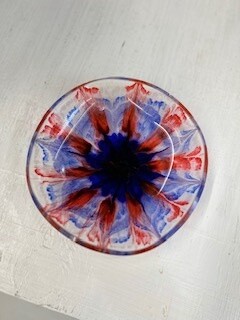 Red, White, Blue Sq Resin bowl