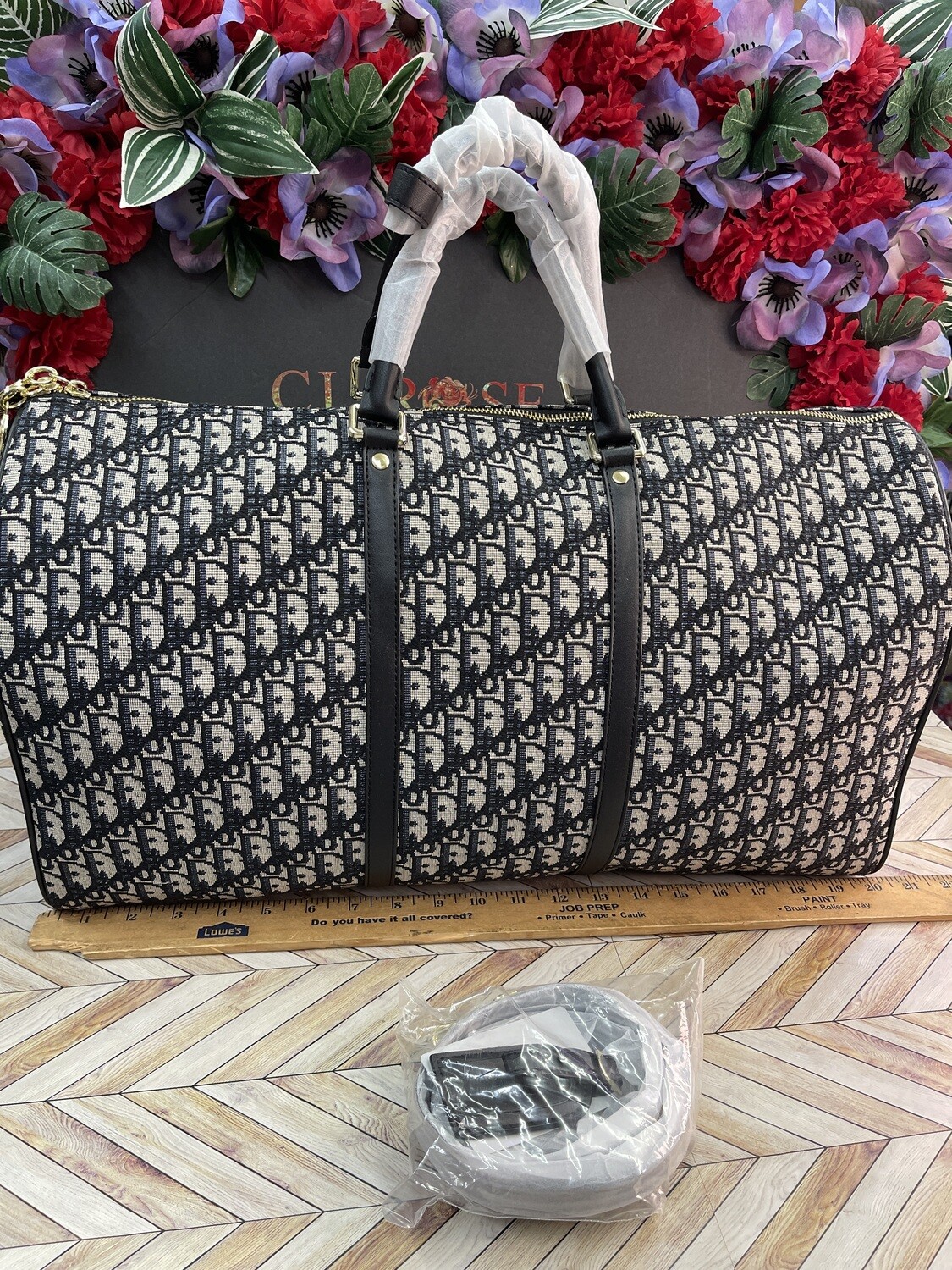 Hq quality- black trim