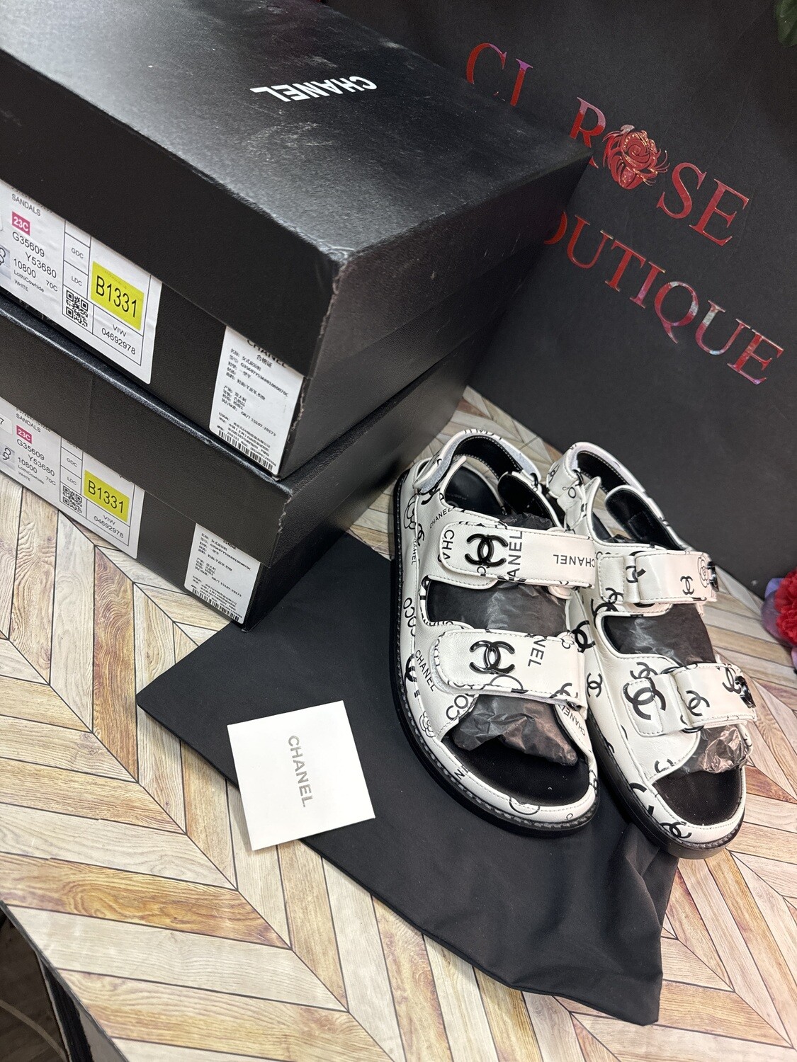 A1 quality- off white color. Size 37