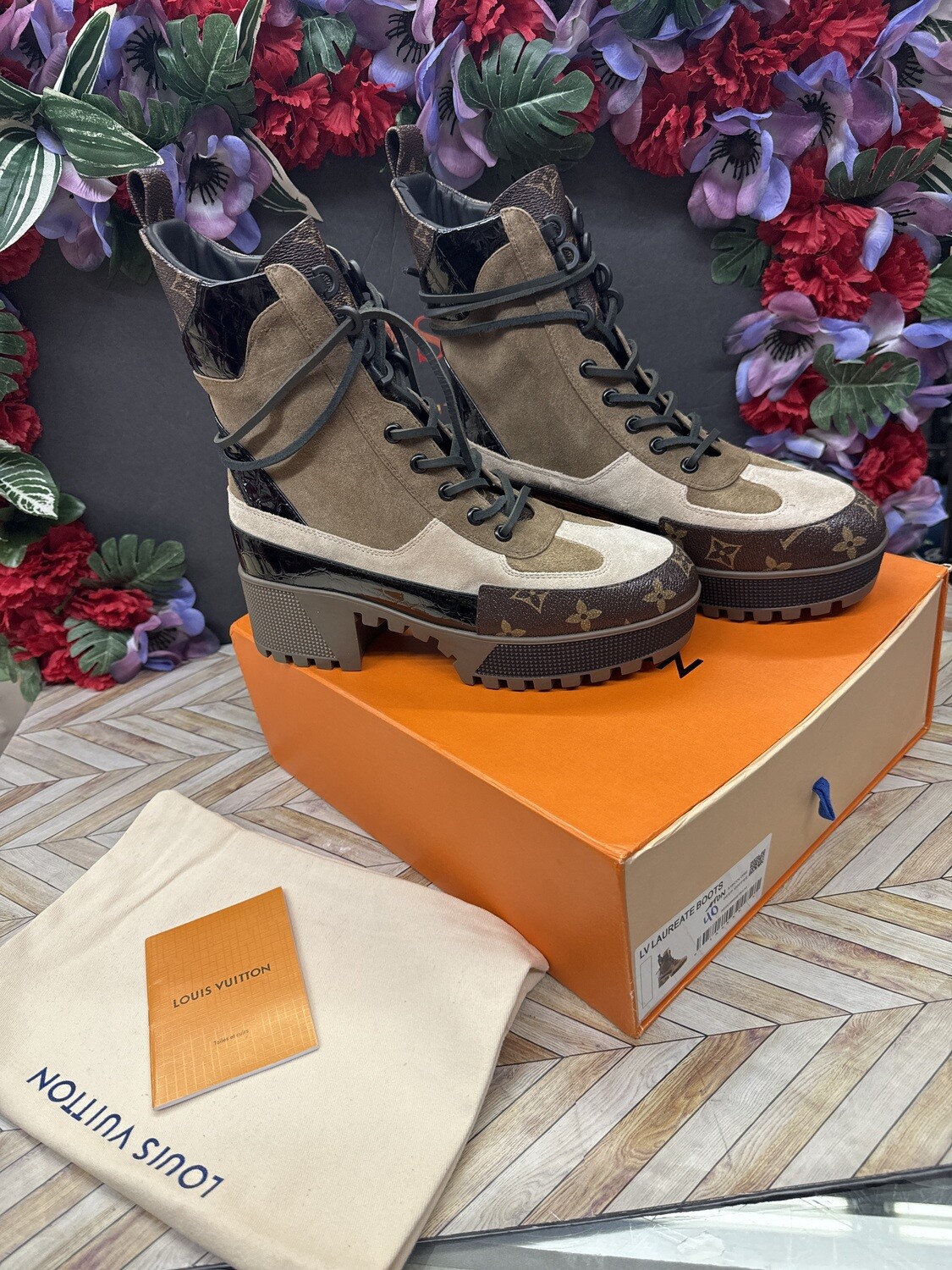 A1 quality- Desert color combat boot, size 40