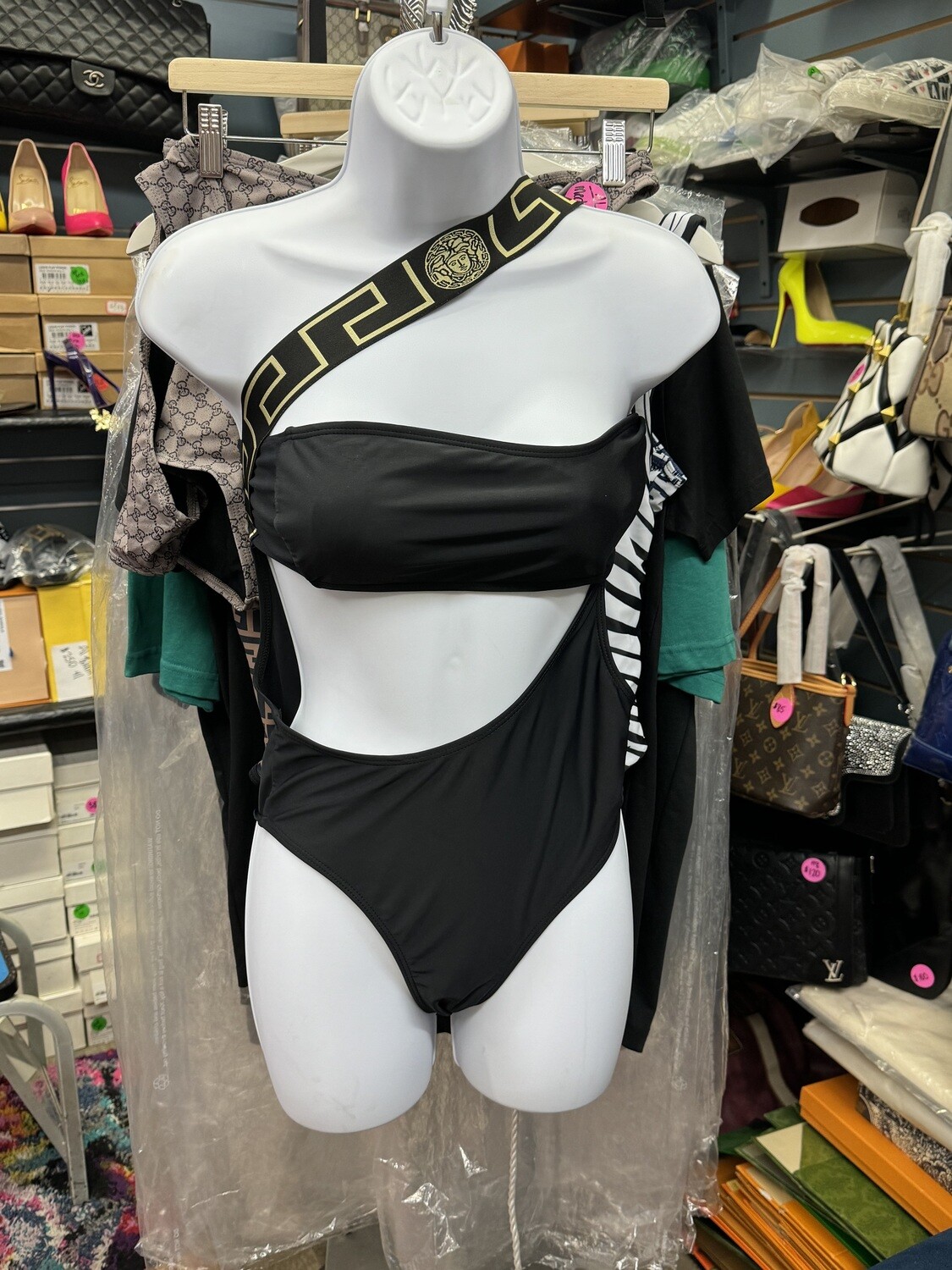 A1 quality- black size medium
