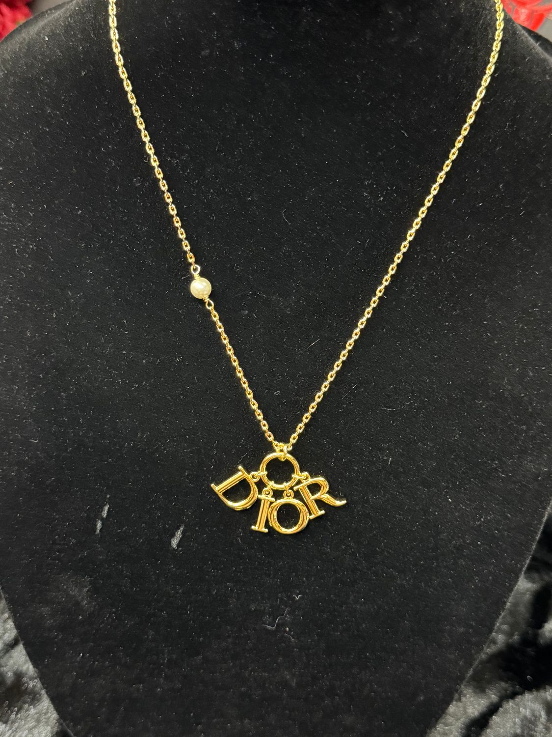 A1 quality- necklace no box