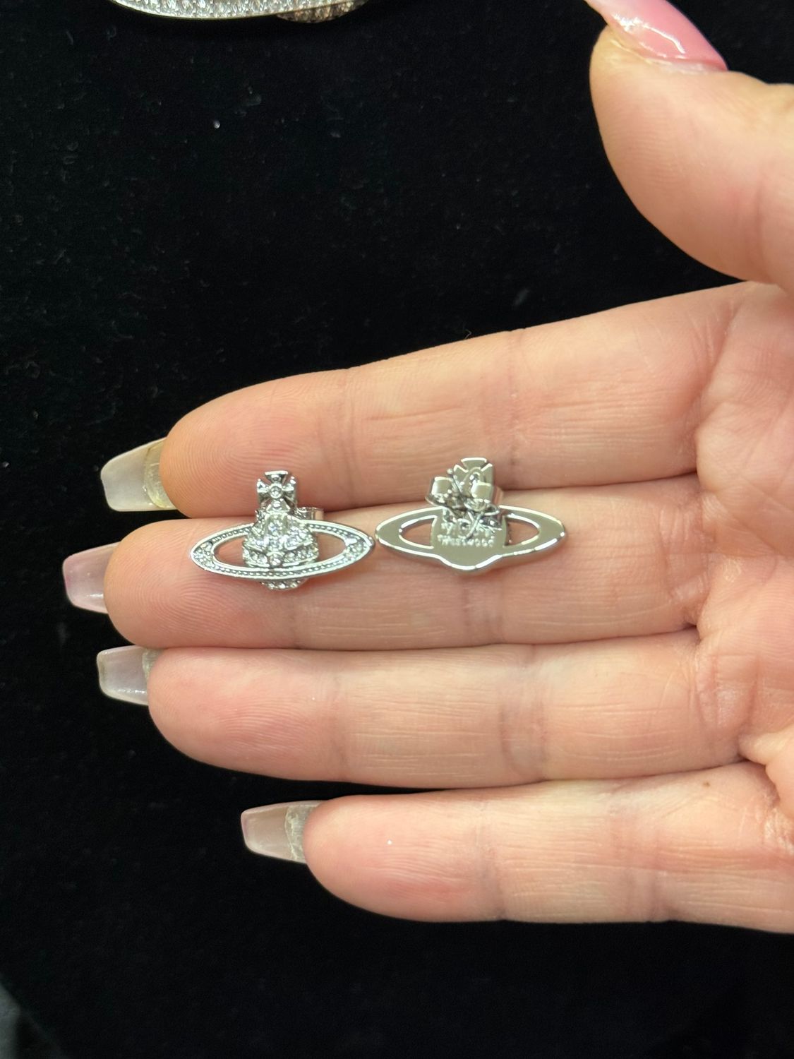 A1 quality- Vivian Westwood set. 😍😍😍  earrings and brooch.