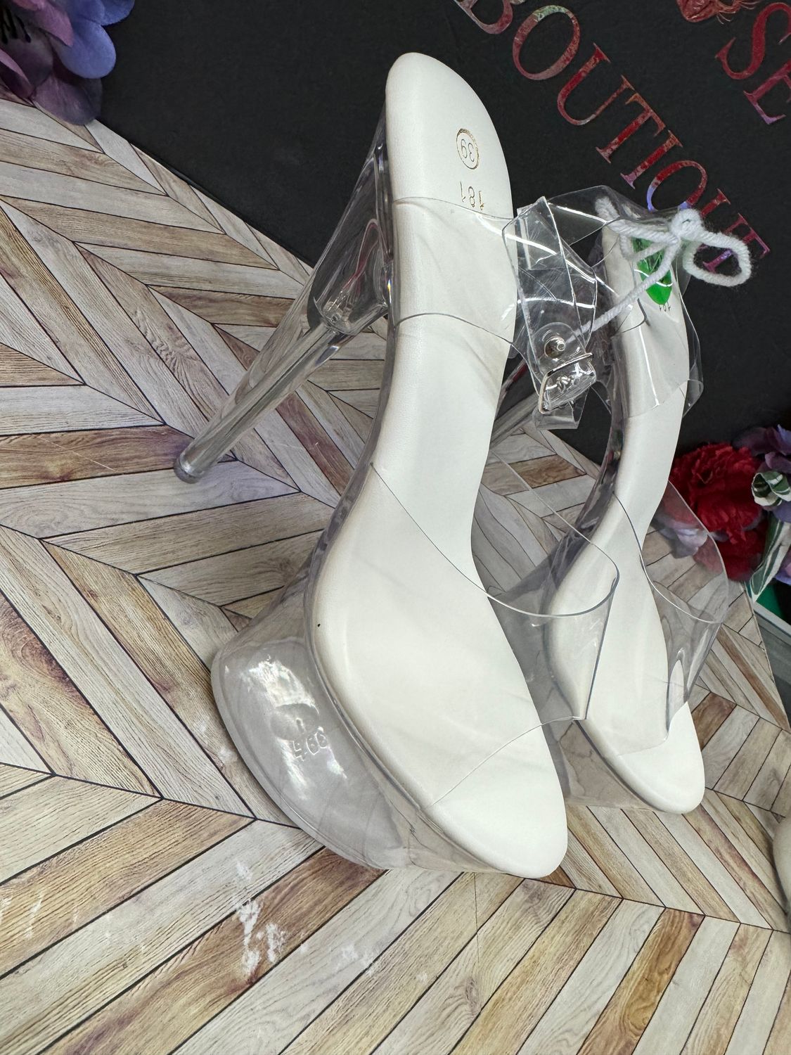Led- purple light up 6.5in heels 💋