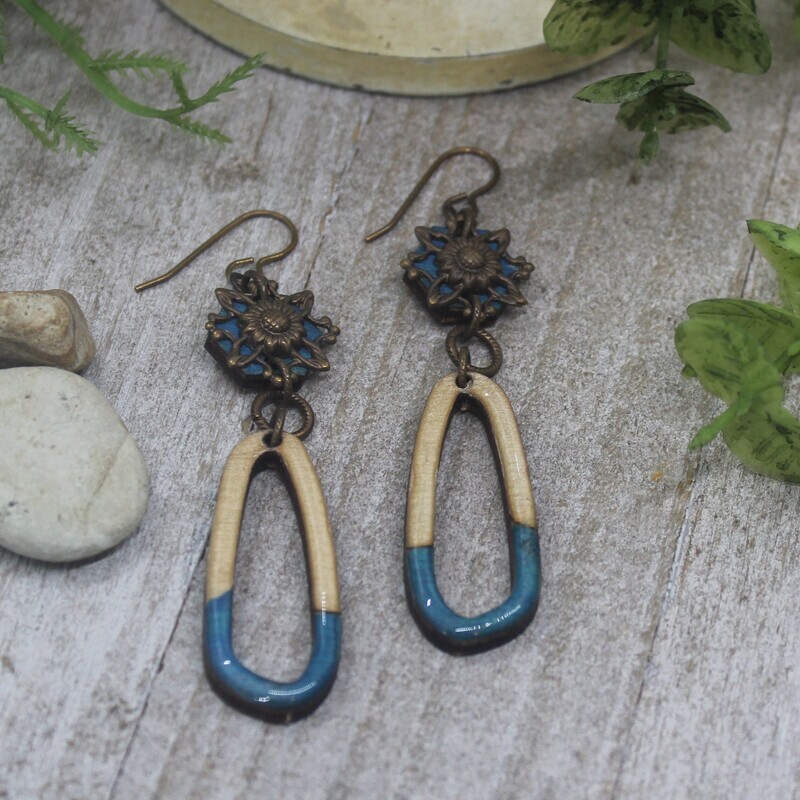 *Priscilla* Perfectly Poised Earrings