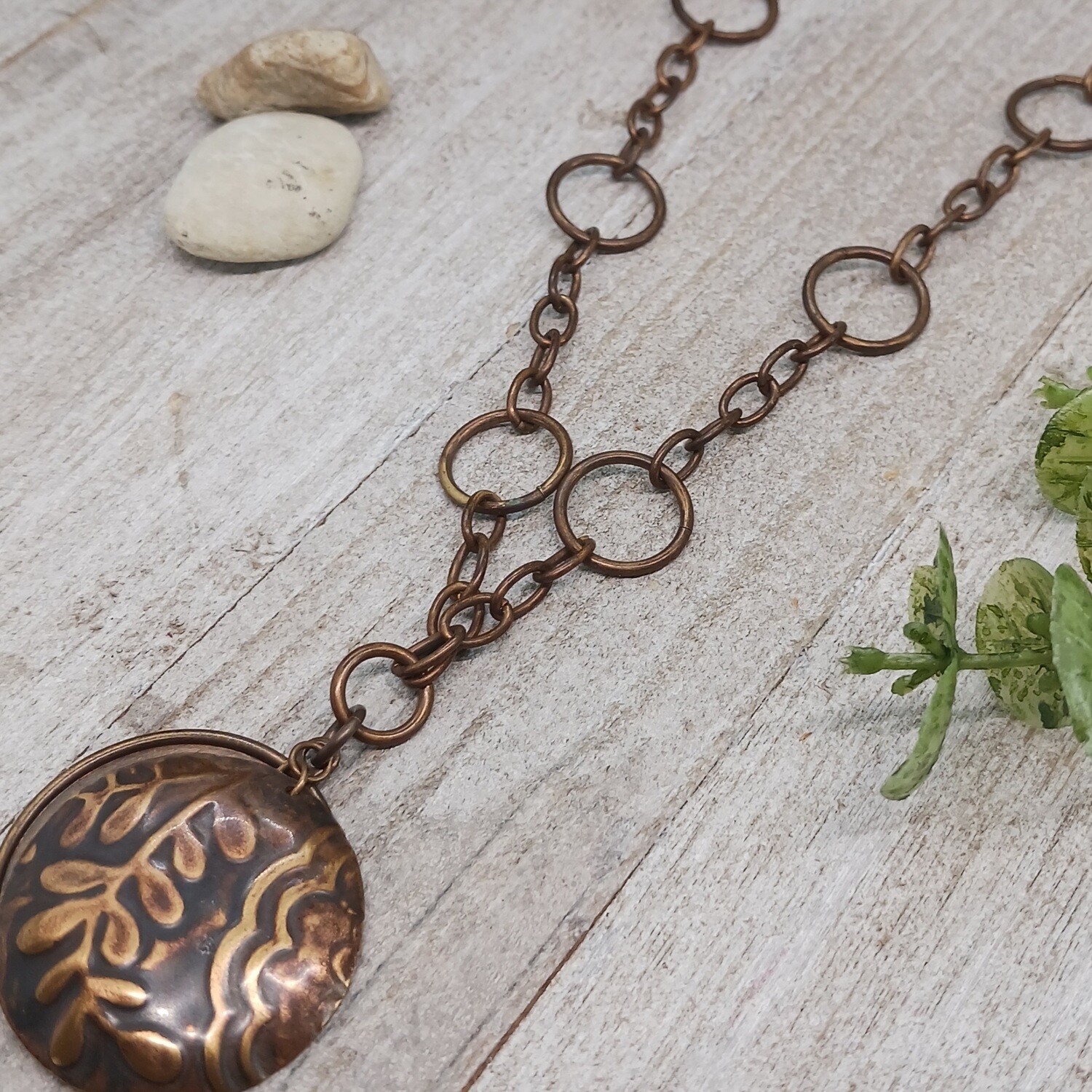 Harper&#39;s Hiding Place Solid Brass Necklace